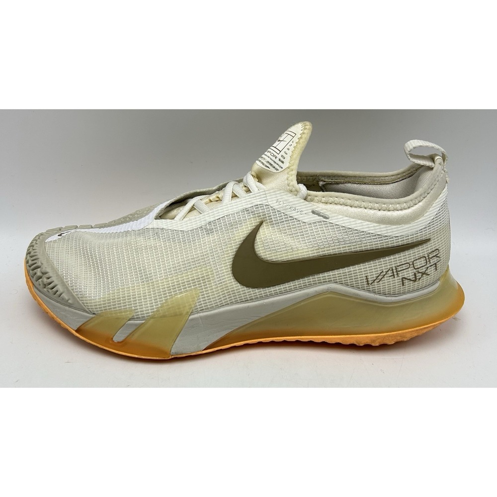 Nike Court React Vapor Nxt Womens 9 Summit White Tennis Shoes Casual Sneaker